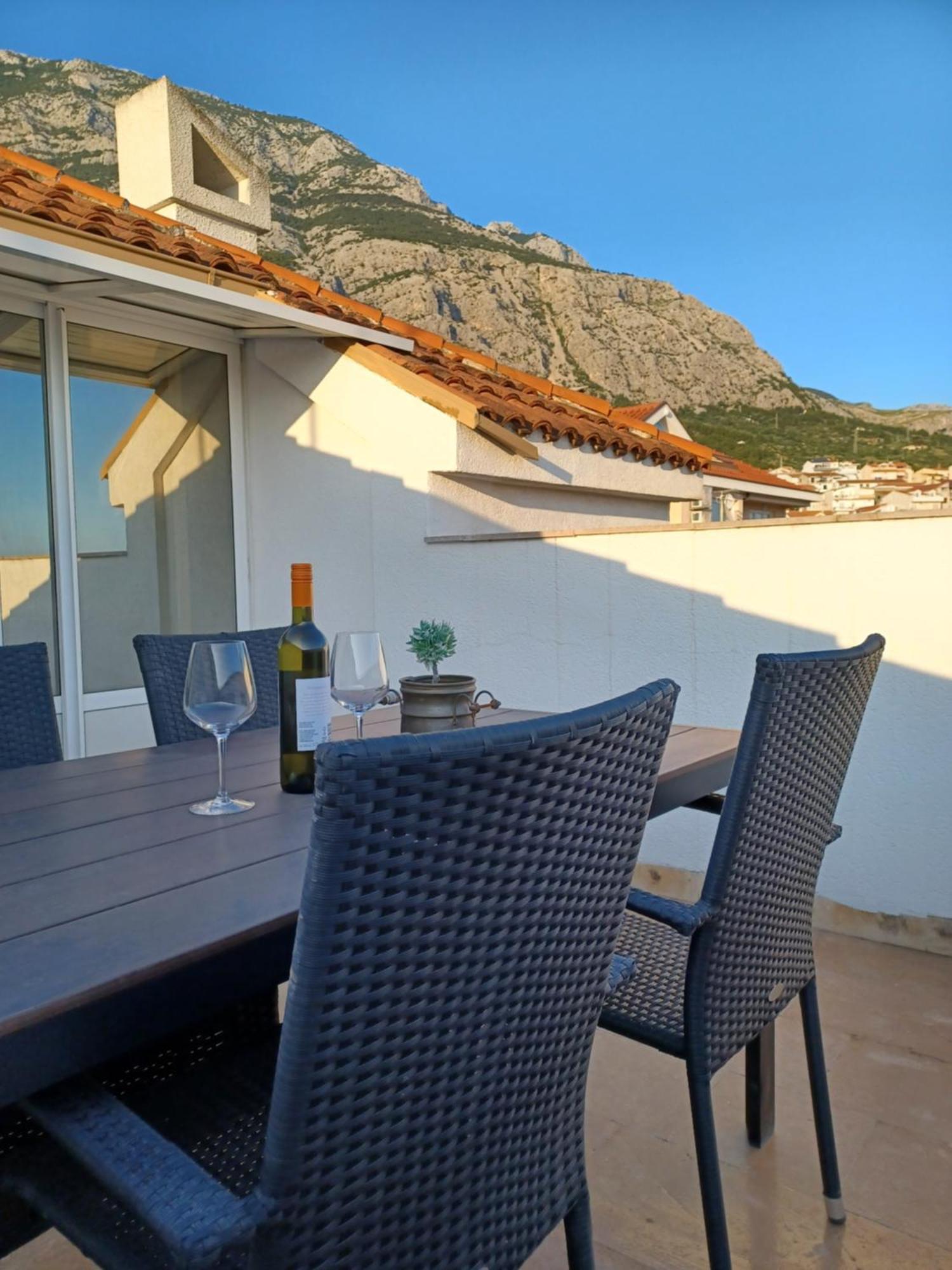 Apartments Emilija Makarska Exterior photo
